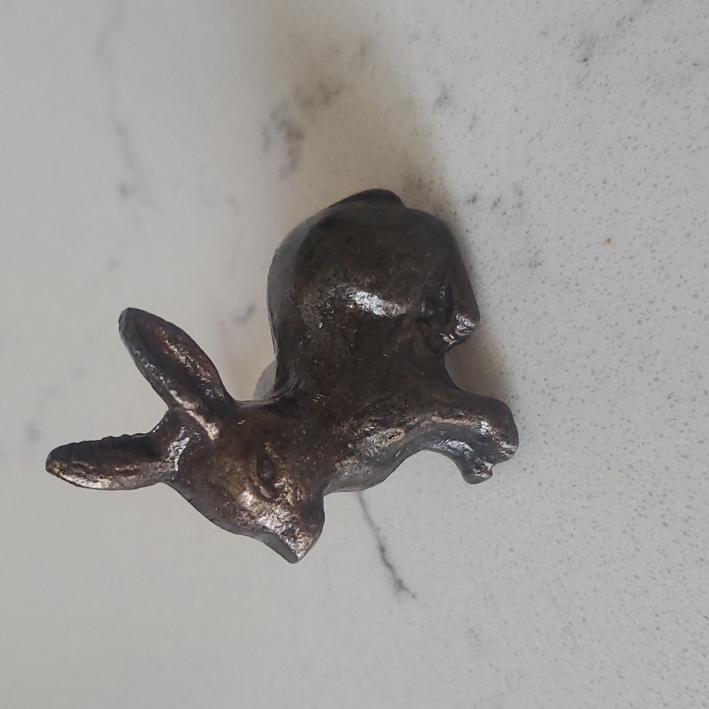 Bunny dresser knobs